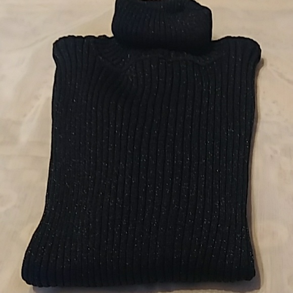 NWOT Joseph A turtleneck - Picture 4 of 4